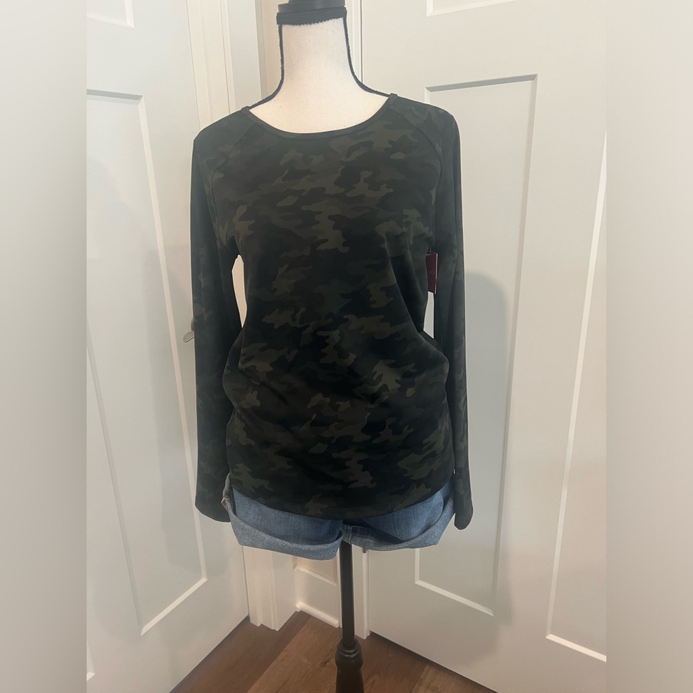 SPANX Camo Swim shirt M